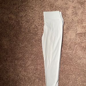 Light grey, booty lifting spandex leggings